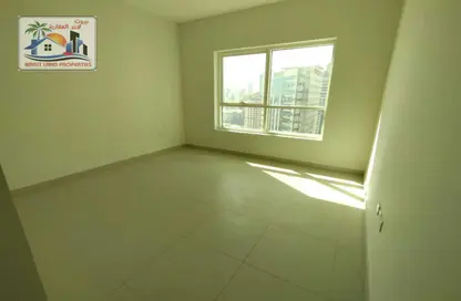 Apartment - 2 Bedrooms - 3 Bathrooms for rent in Al Khan Lagoon Tower - Al Khan Lagoon - Al Khan - Sharjah