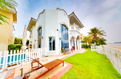 Villa - 4 Bedrooms - 5 Bathrooms for rent in Garden Homes Frond M - Garden Homes - Palm Jumeirah - Dubai