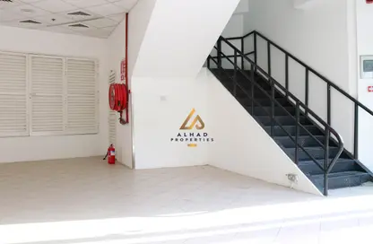 Retail - Studio for rent in DXB Tower - Sheikh Zayed Road - Dubai