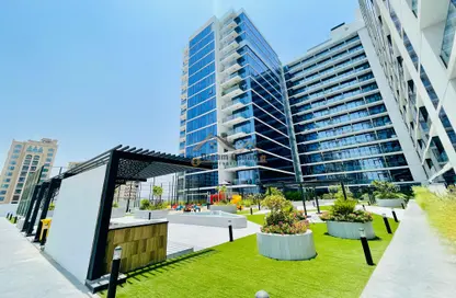 Apartment - 1 Bedroom - 2 Bathrooms for rent in Azurite Tower - Al Jaddaf - Dubai