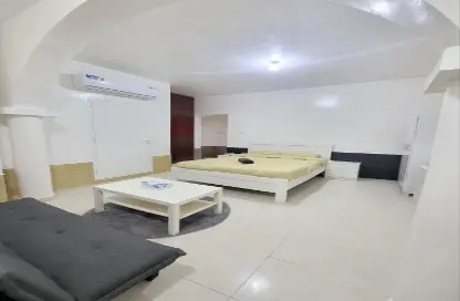 Apartment - 1 Bathroom for rent in Al Wahda - Abu Dhabi