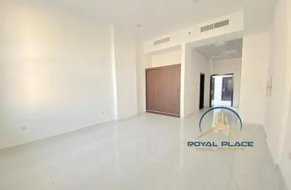 Apartment - 1 Bathroom for rent in Daman 1 Building - Dubai South (Dubai World Central) - Dubai