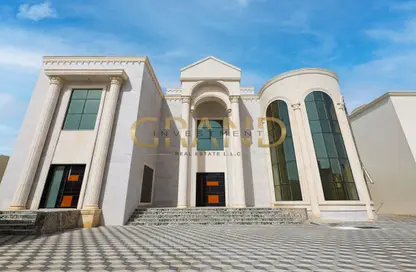 Villa - 7 Bedrooms for rent in Madinat Al Riyad - Abu Dhabi