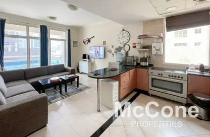 Apartment - 1 Bedroom - 1 Bathroom for sale in Emerald Residence - Dubai Marina - Dubai