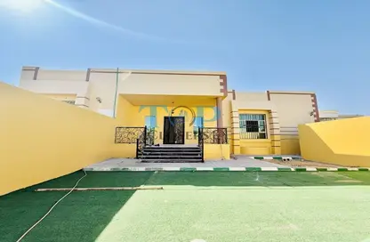 Villa - 3 Bedrooms - 4 Bathrooms for rent in Gafat Al Nayyar - Zakher - Al Ain