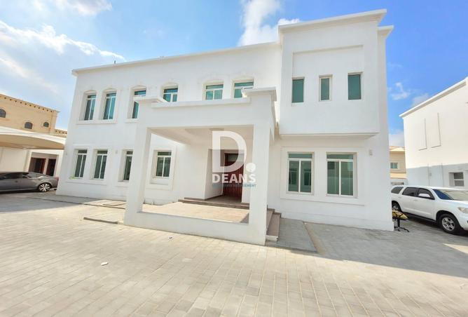 Villa for Rent in Khalifa City A: Villa community 2 flor!!!! 5BH With 3 ...