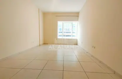 Apartment - 3 Bedrooms - 4 Bathrooms for rent in Cornich Al Khalidiya - Al Khalidiya - Abu Dhabi