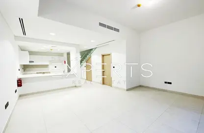 Townhouse - 3 Bedrooms - 4 Bathrooms for sale in Aldhay at Bloom Gardens - Bloom Gardens - Al Salam Street - Abu Dhabi