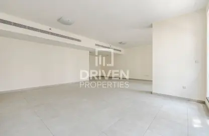 Apartment - 3 Bedrooms - 4 Bathrooms for sale in Marina Arcade Tower - Dubai Marina - Dubai