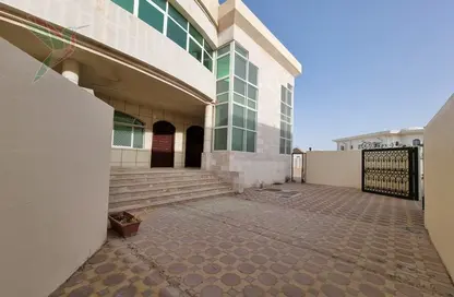 Villa - 4 Bedrooms - 6 Bathrooms for rent in Um Al Sidir - Al Towayya - Al Ain