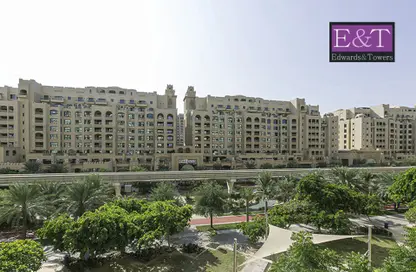 Apartment - 3 Bedrooms - 4 Bathrooms for rent in Al Hallawi - Shoreline Apartments - Palm Jumeirah - Dubai