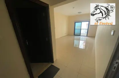 Apartment - 1 Bedroom - 2 Bathrooms for rent in Al Rashidiya Towers - Ajman Downtown - Ajman