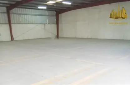 Warehouse - Studio - 1 Bathroom for rent in Ras Al Khor Industrial - Ras Al Khor - Dubai