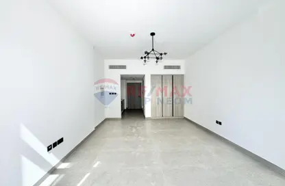 Apartment - 1 Bathroom for rent in Oxford Terraces - District 11 - Jumeirah Village Circle - Dubai