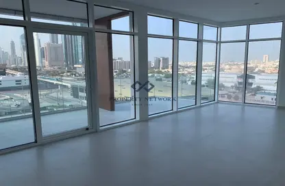 Apartment - 2 Bedrooms - 3 Bathrooms for sale in Park Gate Residence 4 - Al Kifaf - Bur Dubai - Dubai