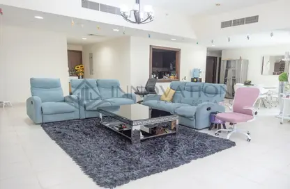 Apartment - 3 Bedrooms - 2 Bathrooms for sale in West Heights 1 - Business Bay - Dubai