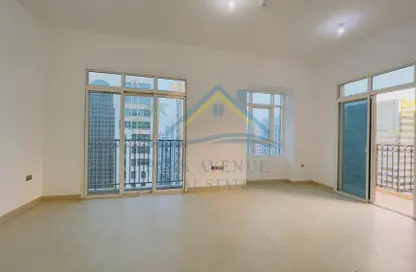 Apartment - 2 Bedrooms - 4 Bathrooms for rent in Hamdan Street - Abu Dhabi