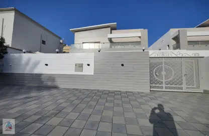 Villa - 5 Bedrooms - 7 Bathrooms for sale in Al Mowaihat 2 - Al Mowaihat - Ajman