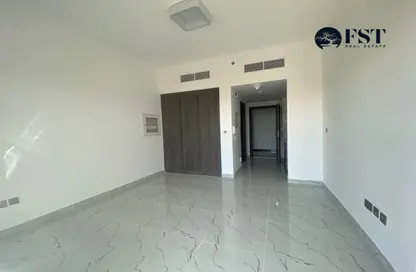 Apartment - 1 Bathroom for rent in Time 1 - Dubai Land - Dubai