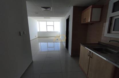 Apartment - 1 Bathroom for rent in Al Nahda Residential Complex - Al Nahda - Sharjah