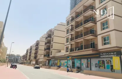 Apartment - 1 Bathroom for rent in May Residence - Jumeirah Village Circle - Dubai