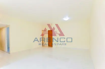 Apartment - 2 Bedrooms - 2 Bathrooms for rent in Al Kifaf Apartments - Al Karama - Dubai