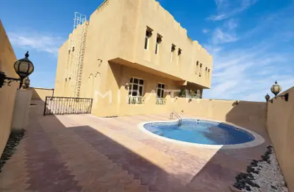 Villa - 3 Bedrooms - 4 Bathrooms for rent in Umm Suqeim 1 Villas - Umm Suqeim 1 - Umm Suqeim - Dubai