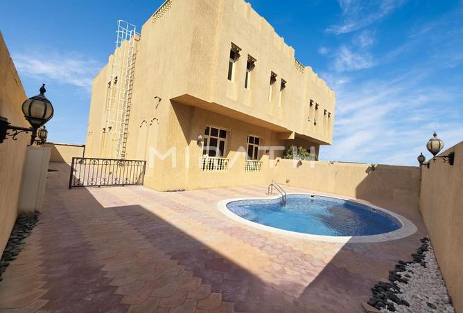 Villa - 3 Bedrooms - 4 Bathrooms for rent in Umm Suqeim 1 Villas - Umm Suqeim 1 - Umm Suqeim - Dubai