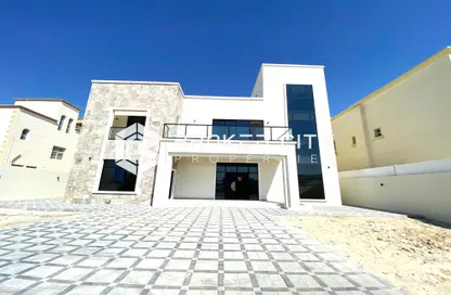 Villa - 6 Bedrooms - 7 Bathrooms for sale in Madinat Al Riyad - Abu Dhabi