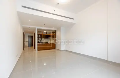 Apartment - 3 Bedrooms - 3 Bathrooms for rent in Sarai Apartments - Palm Jumeirah - Dubai