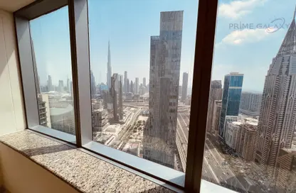 Apartment - 3 Bedrooms - 3 Bathrooms for rent in 21st Century Tower - Sheikh Zayed Road - Dubai