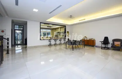 Villa - 4 Bedrooms - 5 Bathrooms for rent in Umm Suqeim 2 Villas - Umm Suqeim 2 - Umm Suqeim - Dubai