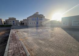 فيلا - 8 حمامات للكراء في مدينة خليفة - أبوظبي