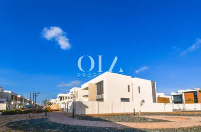 Villa - 4 Bedrooms - 7 Bathrooms for sale in West Yas - Yas Island - Abu Dhabi