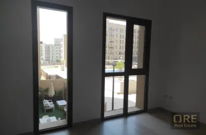 Apartment - 1 Bathroom for sale in Zahra Breeze Apartments 4A - Zahra Breeze Apartments - Town Square - Dubai