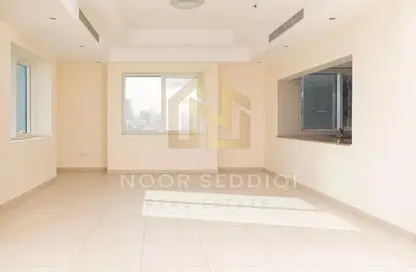 Apartment - 2 Bedrooms - 2 Bathrooms for rent in Bin Hendi Tower - Mankhool - Bur Dubai - Dubai