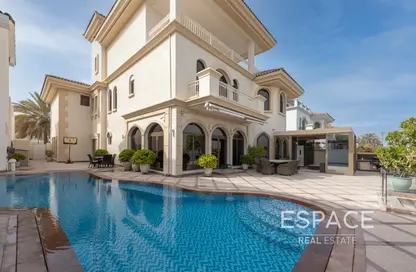 Villa - 5 Bedrooms - 6 Bathrooms for sale in Garden Homes Frond C - Garden Homes - Palm Jumeirah - Dubai