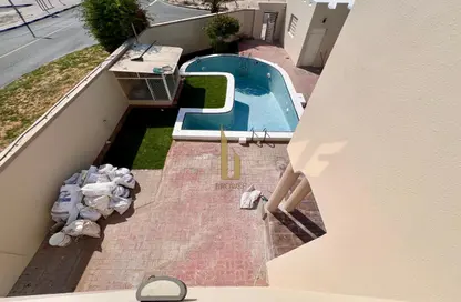 Villa - 4 Bedrooms - 4 Bathrooms for rent in Umm Suqeim 1 Villas - Umm Suqeim 1 - Umm Suqeim - Dubai