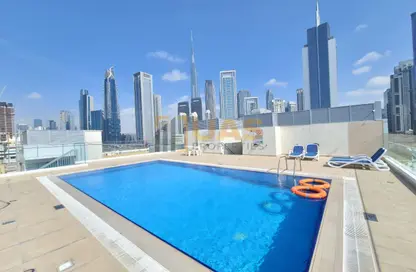 Apartment - 1 Bathroom for rent in Al Tayer Building - Sheikh Zayed Road - Dubai