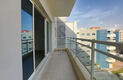 Apartment - 1 Bedroom - 2 Bathrooms for rent in Al Reef Downtown - Al Reef - Abu Dhabi