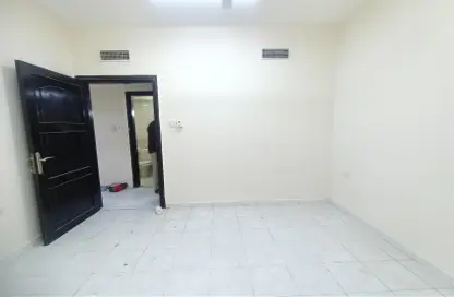 Apartment - 1 Bedroom - 1 Bathroom for rent in Muwaileh Commercial - Sharjah