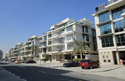 Apartment - 2 Bedrooms - 3 Bathrooms for rent in The Polo Residence - Meydan Avenue - Meydan - Dubai