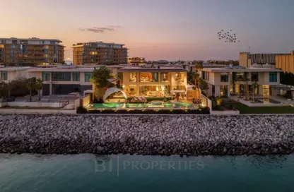 Villa - 4 Bedrooms - 6 Bathrooms for sale in Bulgari Resort  and  Residences - Jumeirah Bay Island - Jumeirah - Dubai