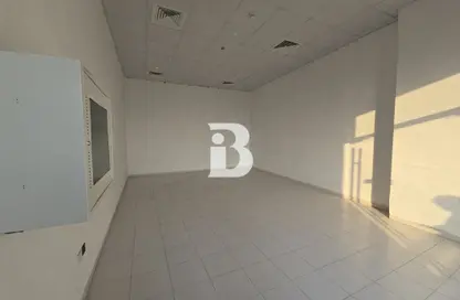 Shop - Studio - 1 Bathroom for rent in Carlton Dubai Creek - Baniyas Road - Deira - Dubai