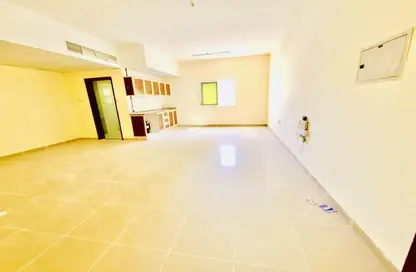 Apartment - 1 Bathroom for rent in The Square 1 - Muwaileh Commercial - Sharjah