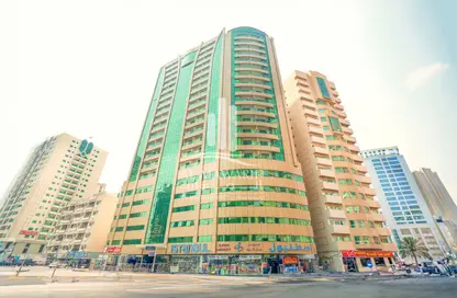 Apartment - 3 Bedrooms - 4 Bathrooms for rent in Hamza Al Khatib Tower - Al Majaz 2 - Al Majaz - Sharjah