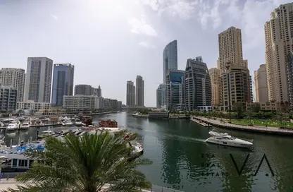 Apartment - 3 Bedrooms - 5 Bathrooms for sale in Stella Maris - Dubai Marina - Dubai