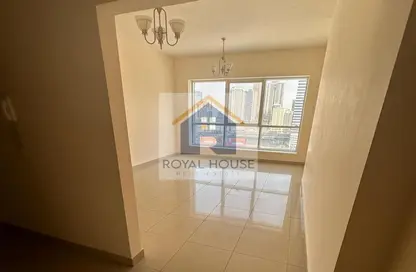 Apartment - 1 Bedroom - 1 Bathroom for sale in Al Mamzar - Al Mamzar - Sharjah - Sharjah