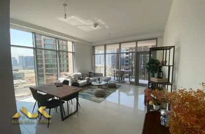 Apartment - 1 Bedroom - 2 Bathrooms for rent in Boulevard Crescent Tower 1 - BLVD Crescent - Downtown Dubai - Dubai