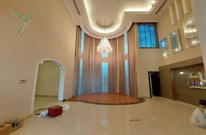 Villa for sale in Gafat Al Nayyar - Zakher - Al Ain